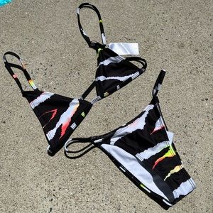 MINIMALE ANIMALE Spaghetti strap Bikini Set